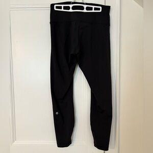 Lululemon CONTOUR FIT Wunder trains, size 10